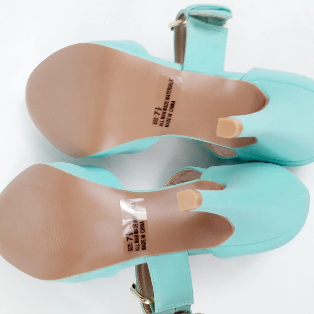 Qupid Women's Mint Green Suede Platform Sz 7.5